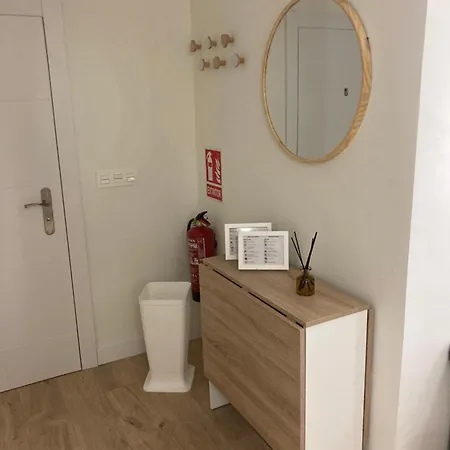 La Ventana De Foncalada Exterior Tranquilo Pleno Centro Parking Gratis Wifi アパート *